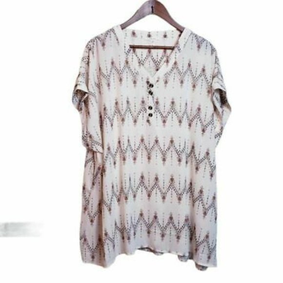 Maurices Tops - Maurices Blouse Casual Everyday Ivory Chevron Button UpTop 4 New